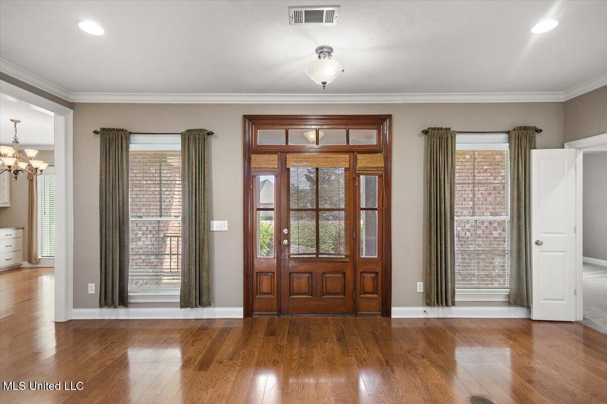 100 Waterford Lane