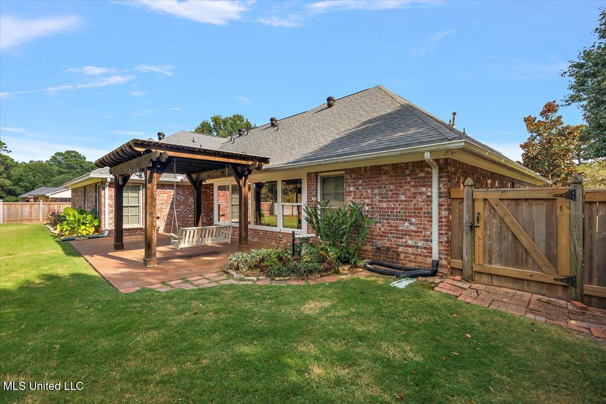 100 Waterford Lane