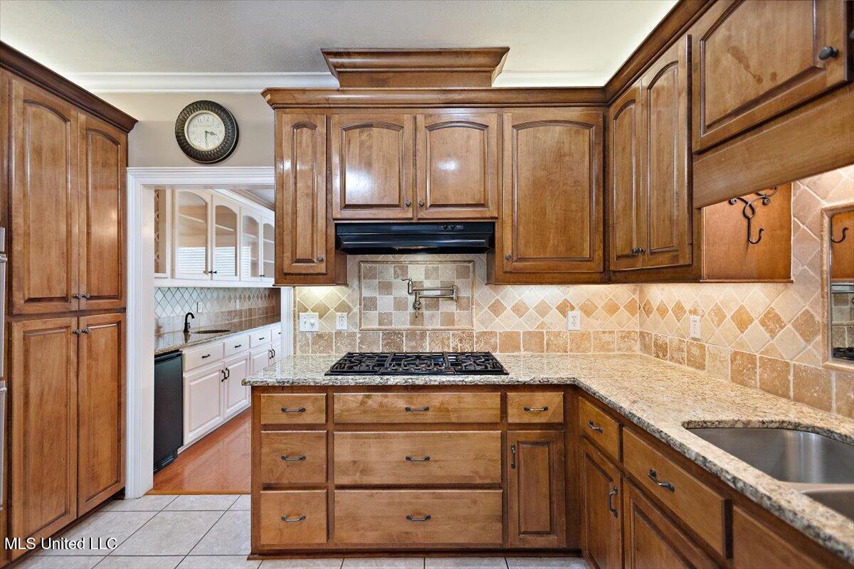 100 Waterford Lane