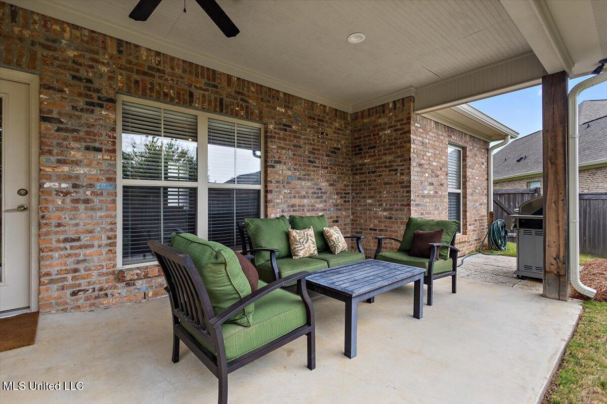 111 Hampton Trail