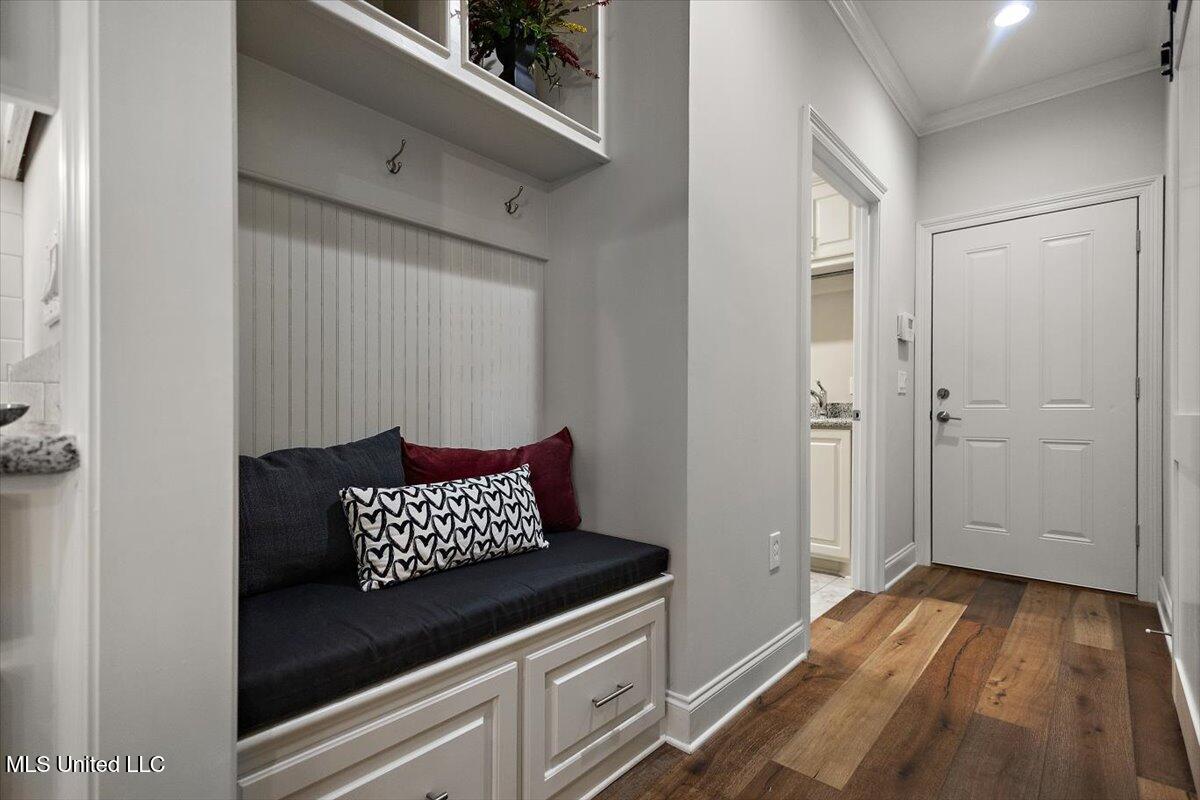 111 Hampton Trail