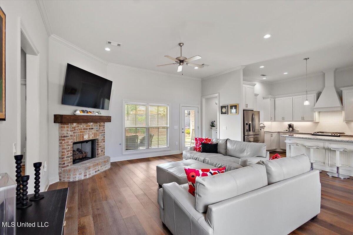111 Hampton Trail