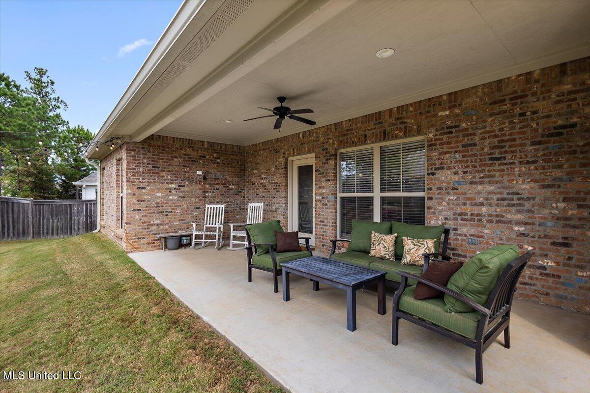 111 Hampton Trail