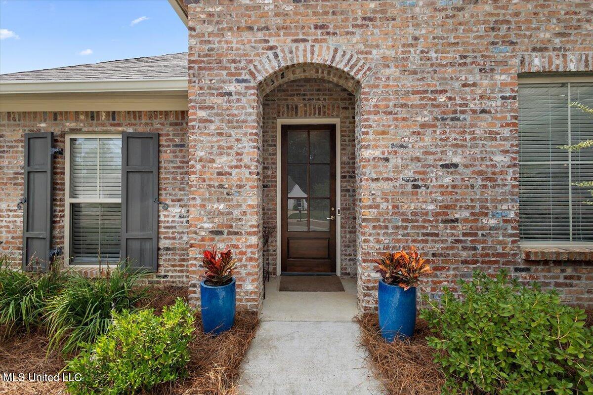 111 Hampton Trail