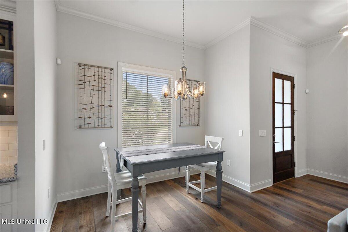 111 Hampton Trail