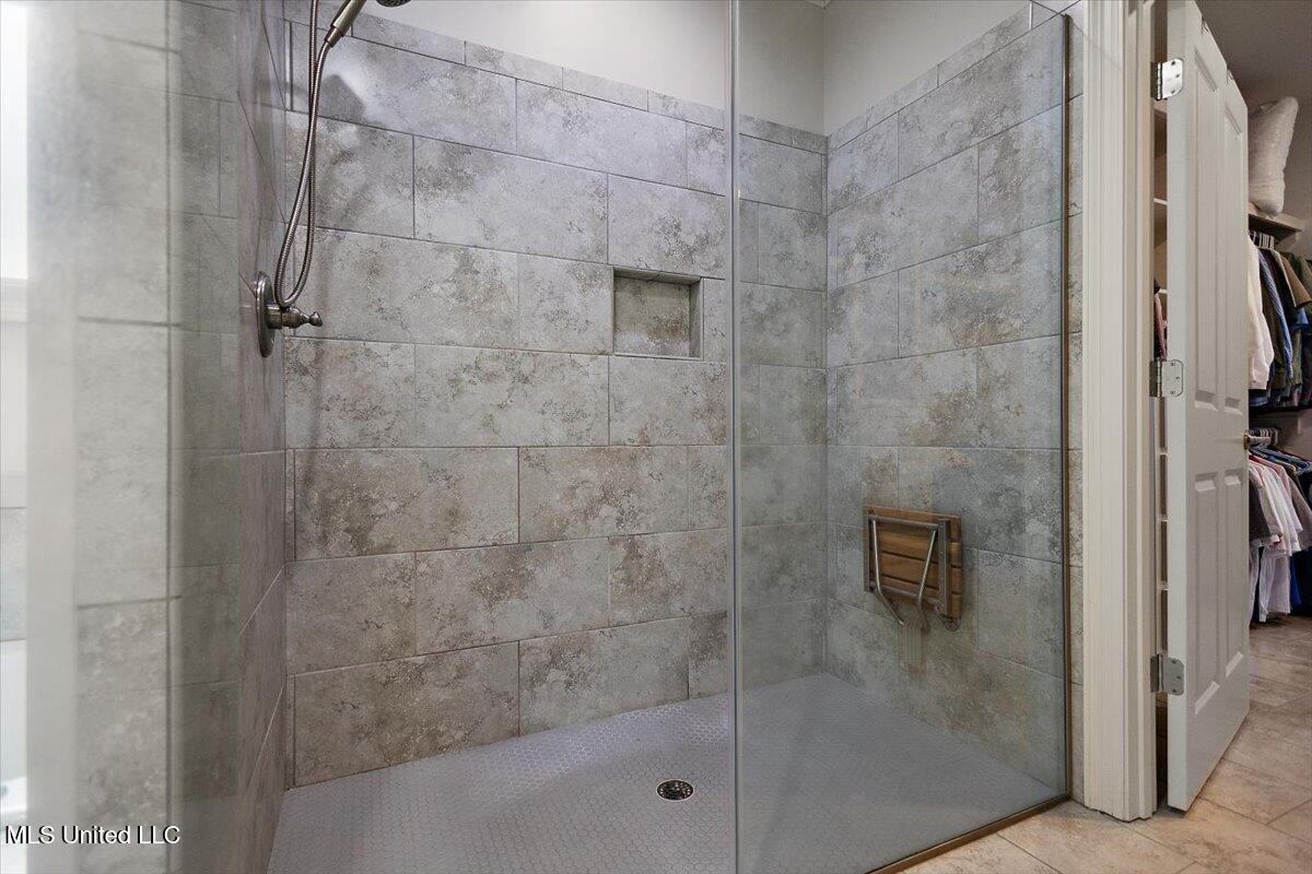 111 Hampton Trail