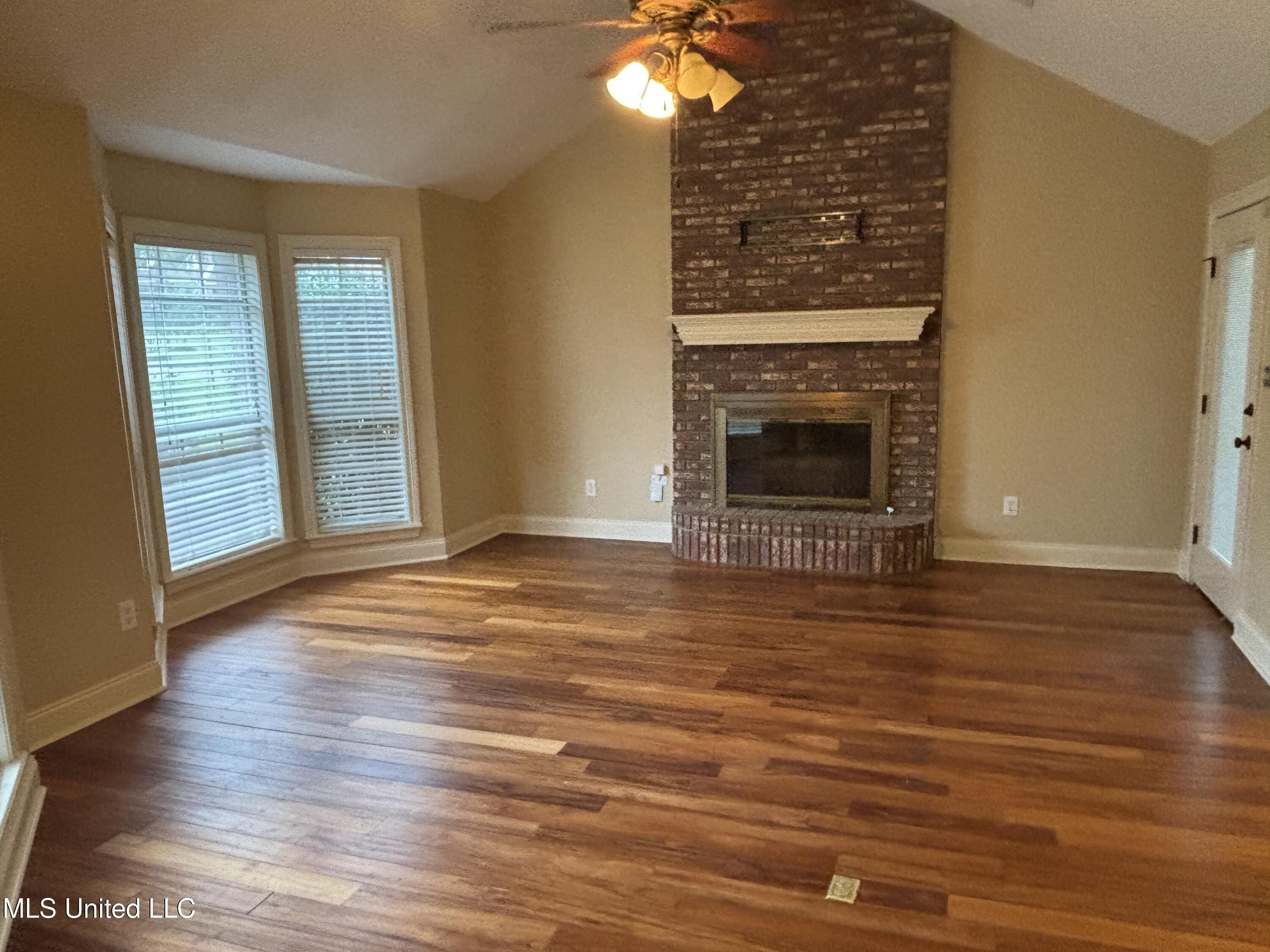 132 Hillcrest Way