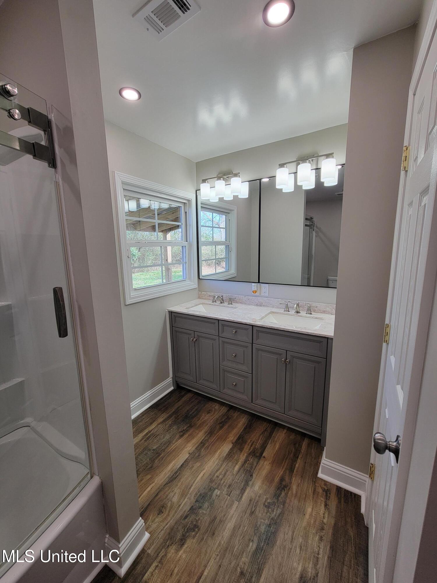 88 Hollingsworth Road