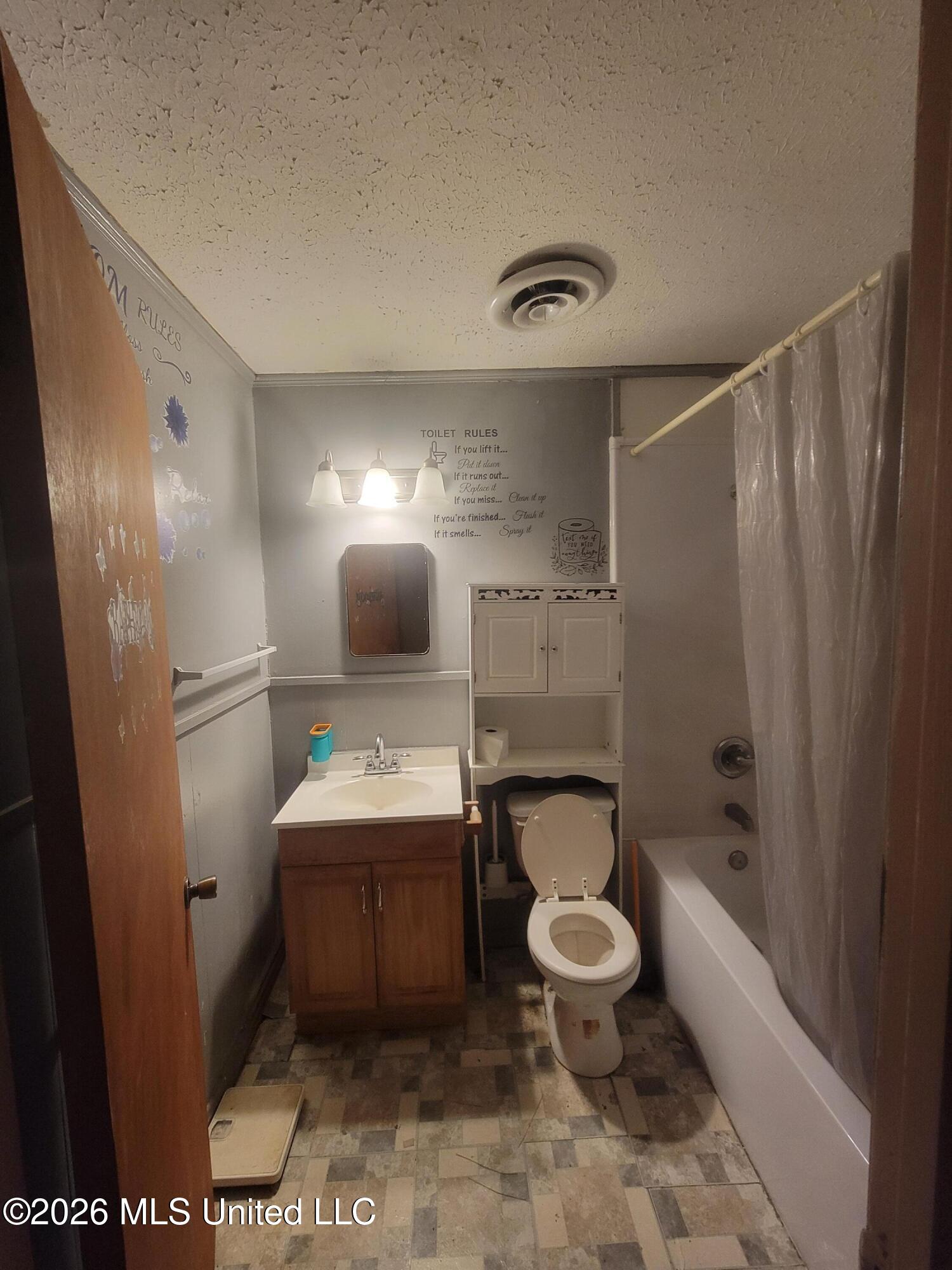 817 Roosevelt Street