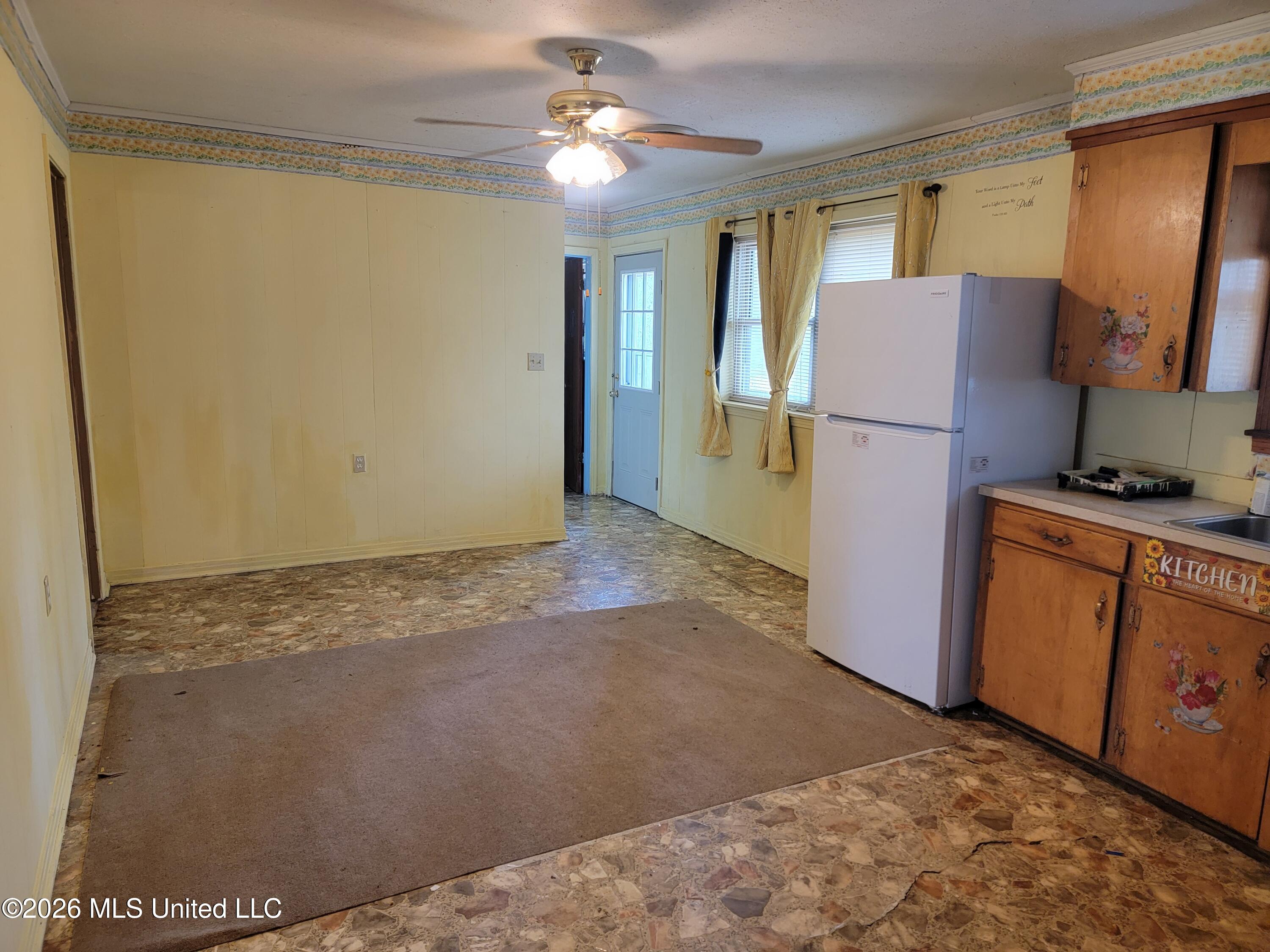 817 Roosevelt Street