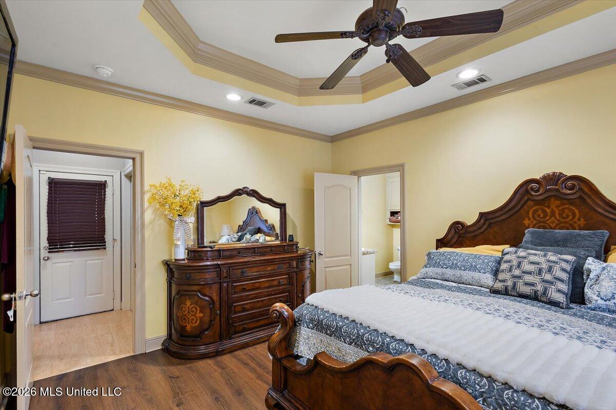 724 Forest Woods Drive