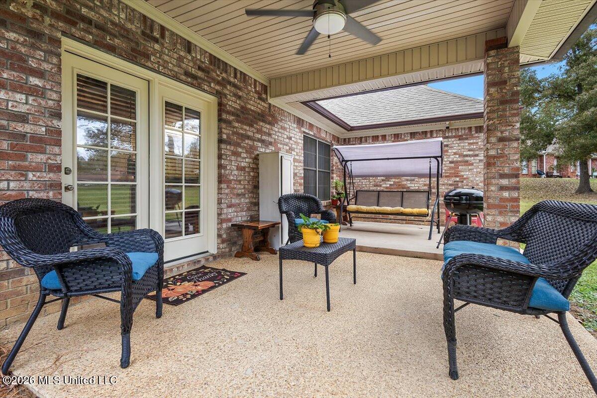 724 Forest Woods Drive