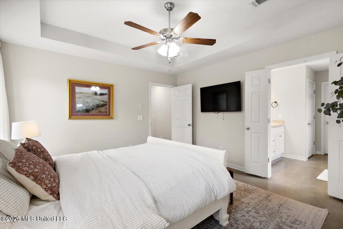 736 Sawgrass Lakes Drive