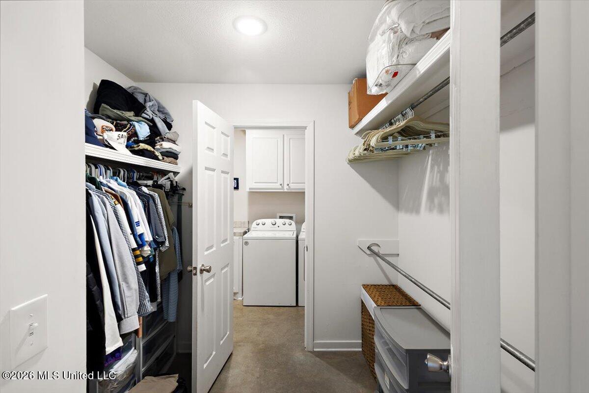 736 Sawgrass Lakes Drive