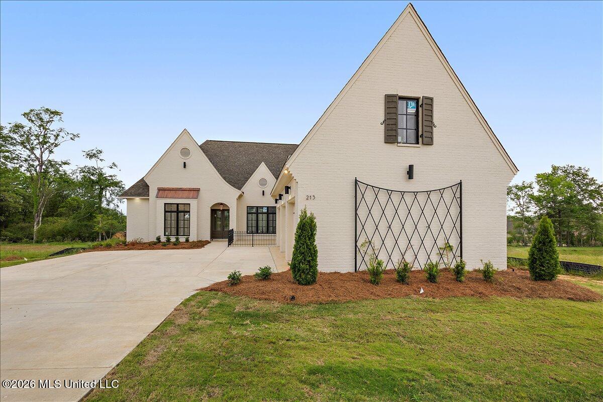 213 Welchshire Drive