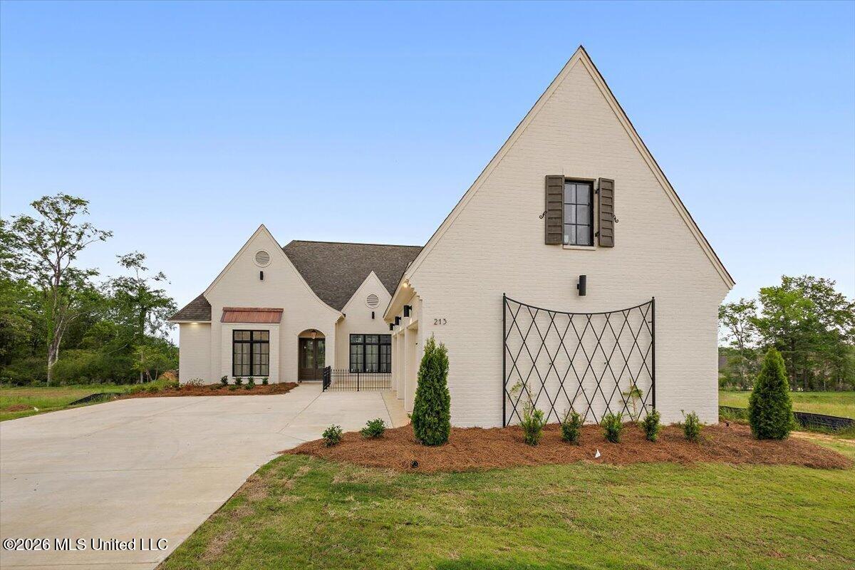 213 Welchshire Drive