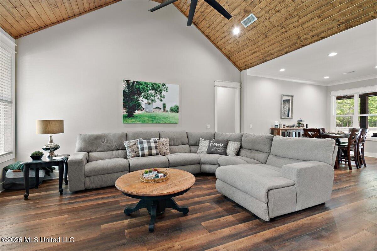 118 Cedar Ridge Drive