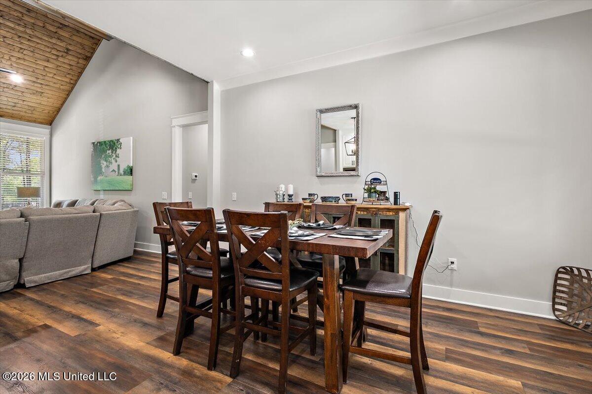 118 Cedar Ridge Drive