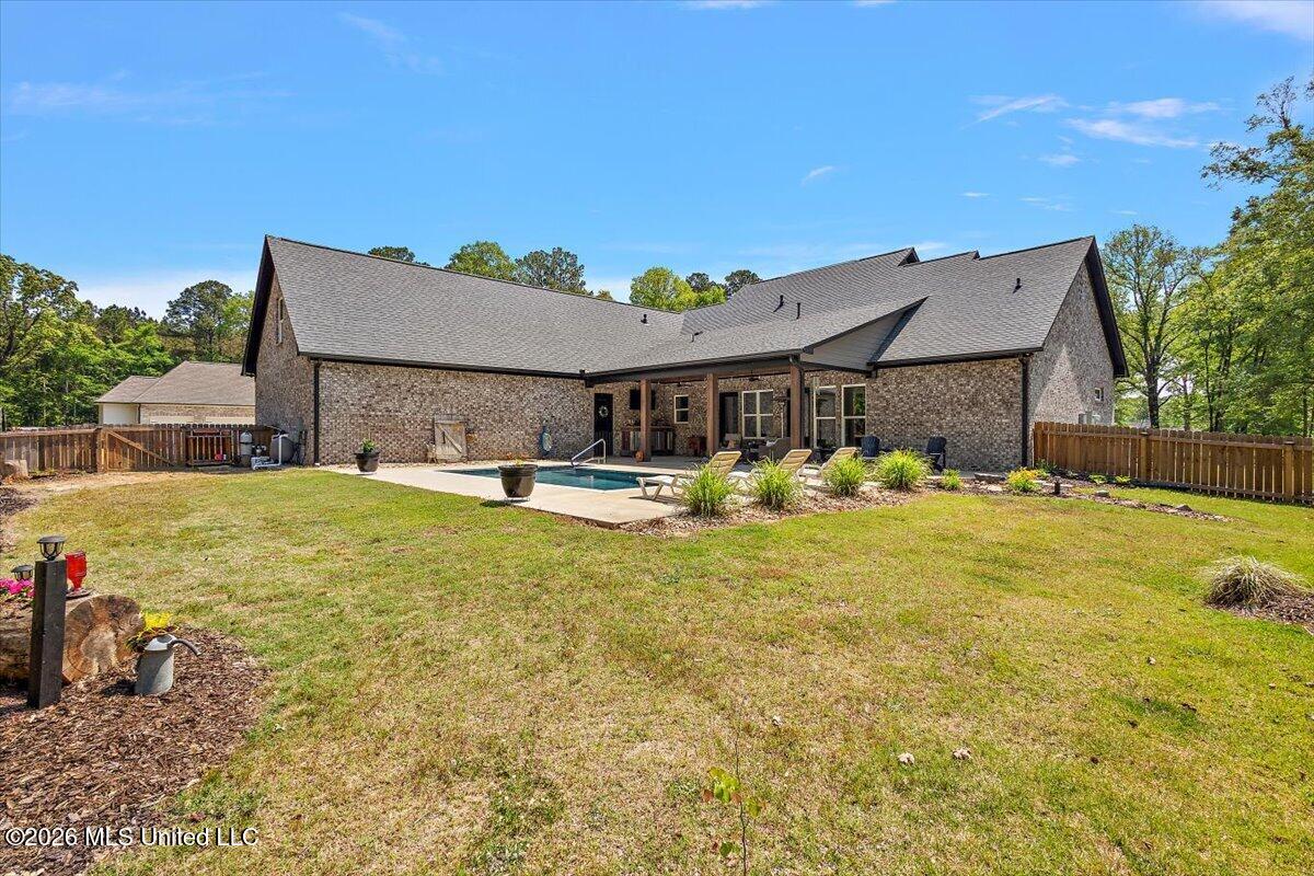 118 Cedar Ridge Drive