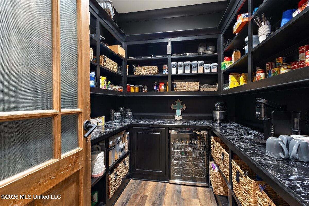 118 Cedar Ridge Drive