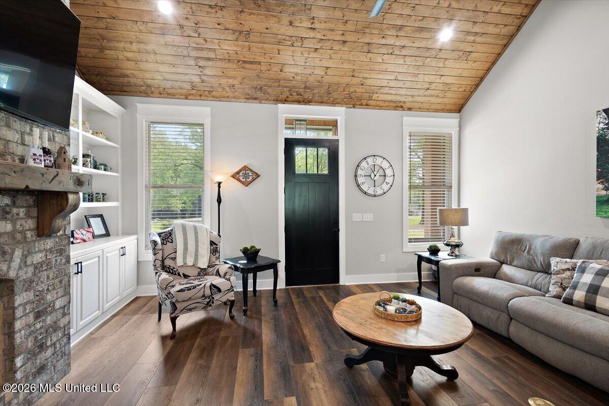 118 Cedar Ridge Drive