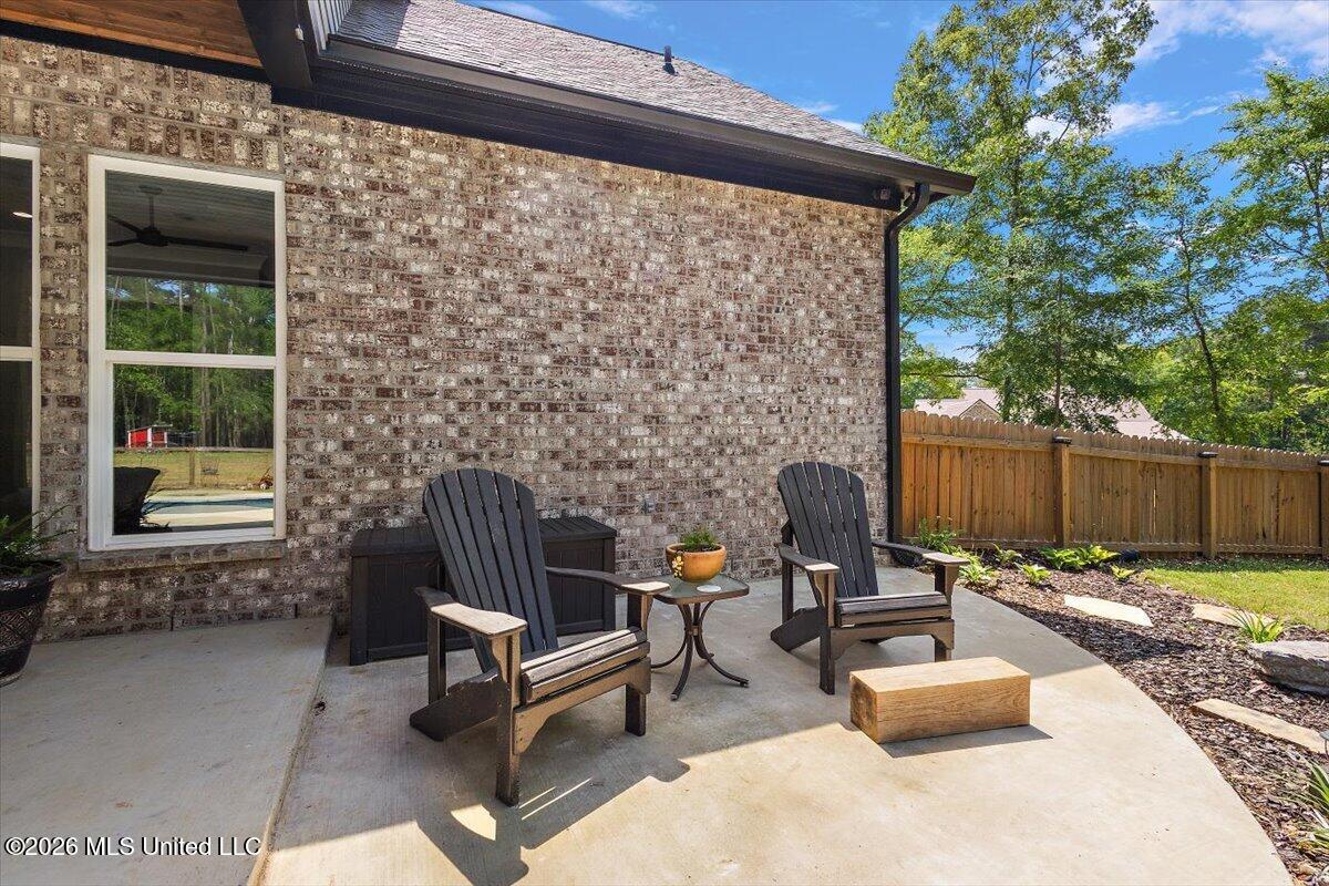 118 Cedar Ridge Drive