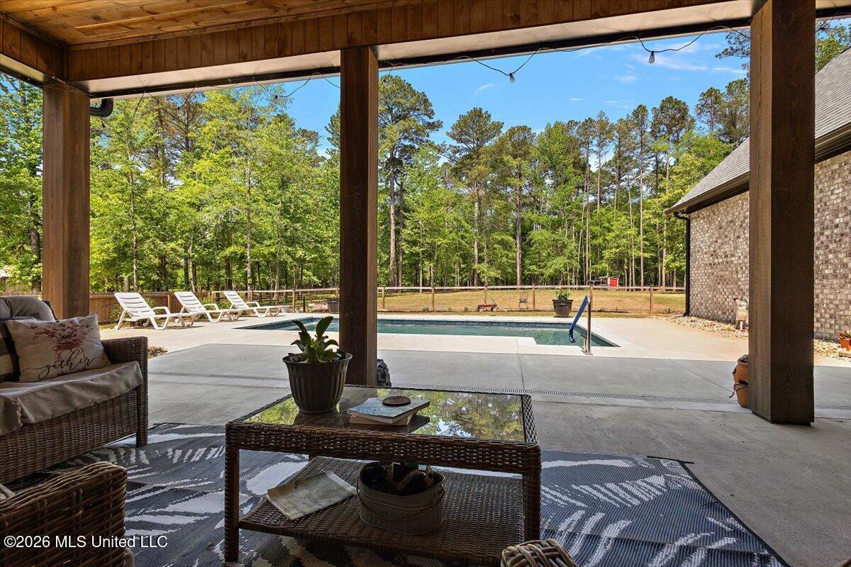 118 Cedar Ridge Drive