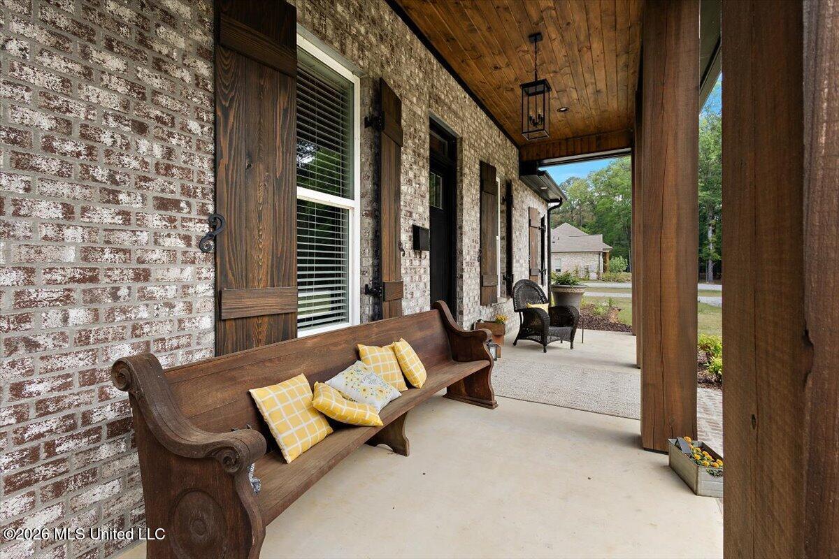 118 Cedar Ridge Drive