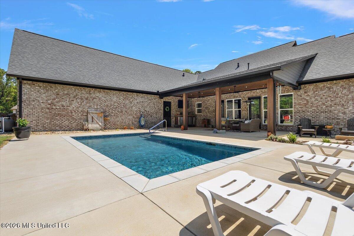 118 Cedar Ridge Drive