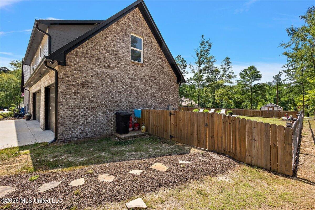 118 Cedar Ridge Drive