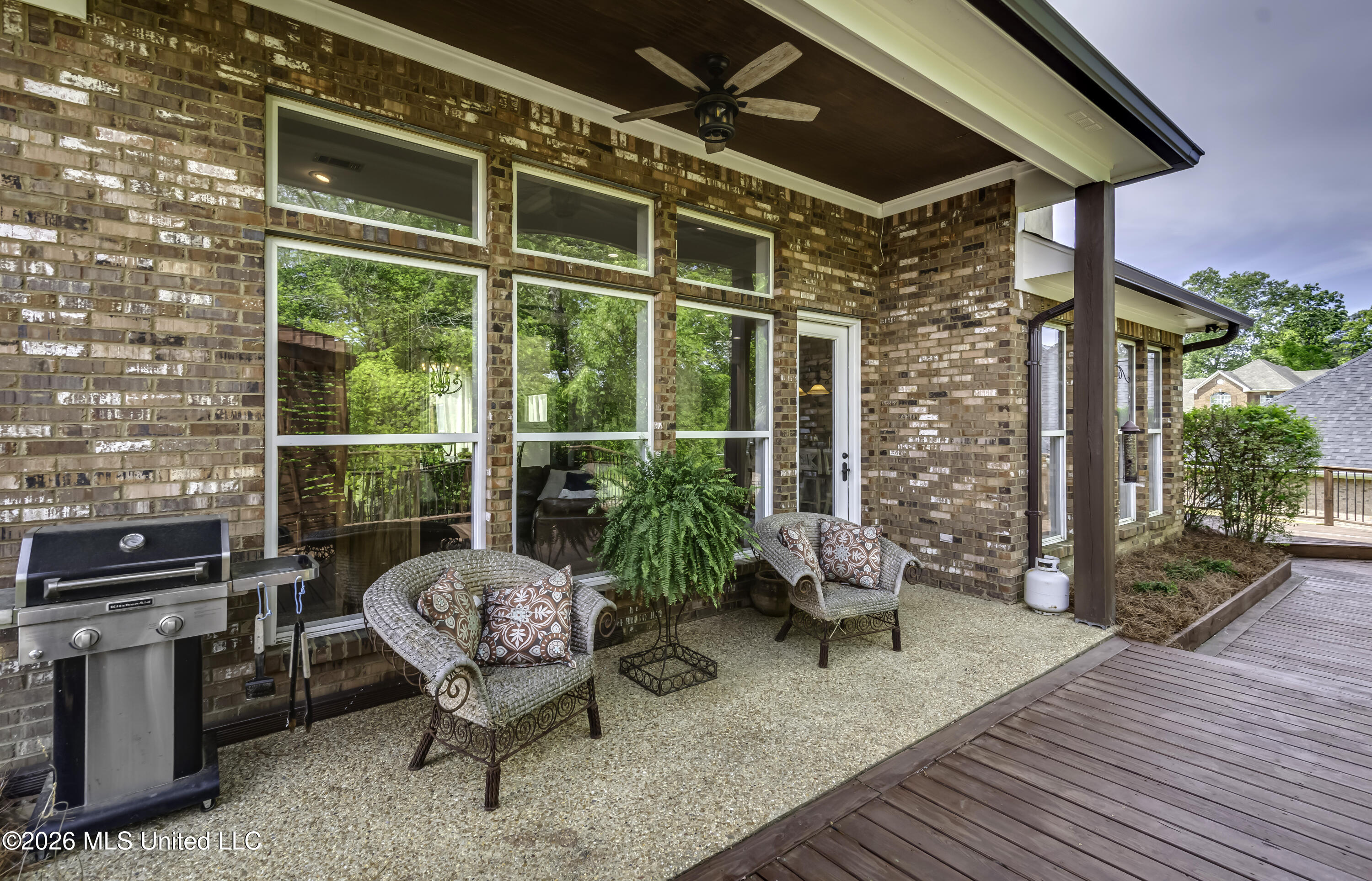 182 Woodlands Glen Circle