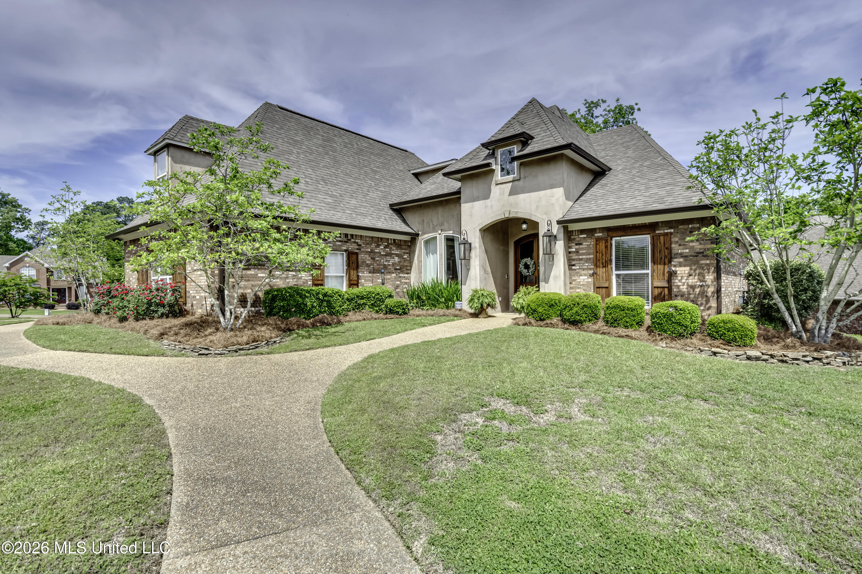 182 Woodlands Glen Circle
