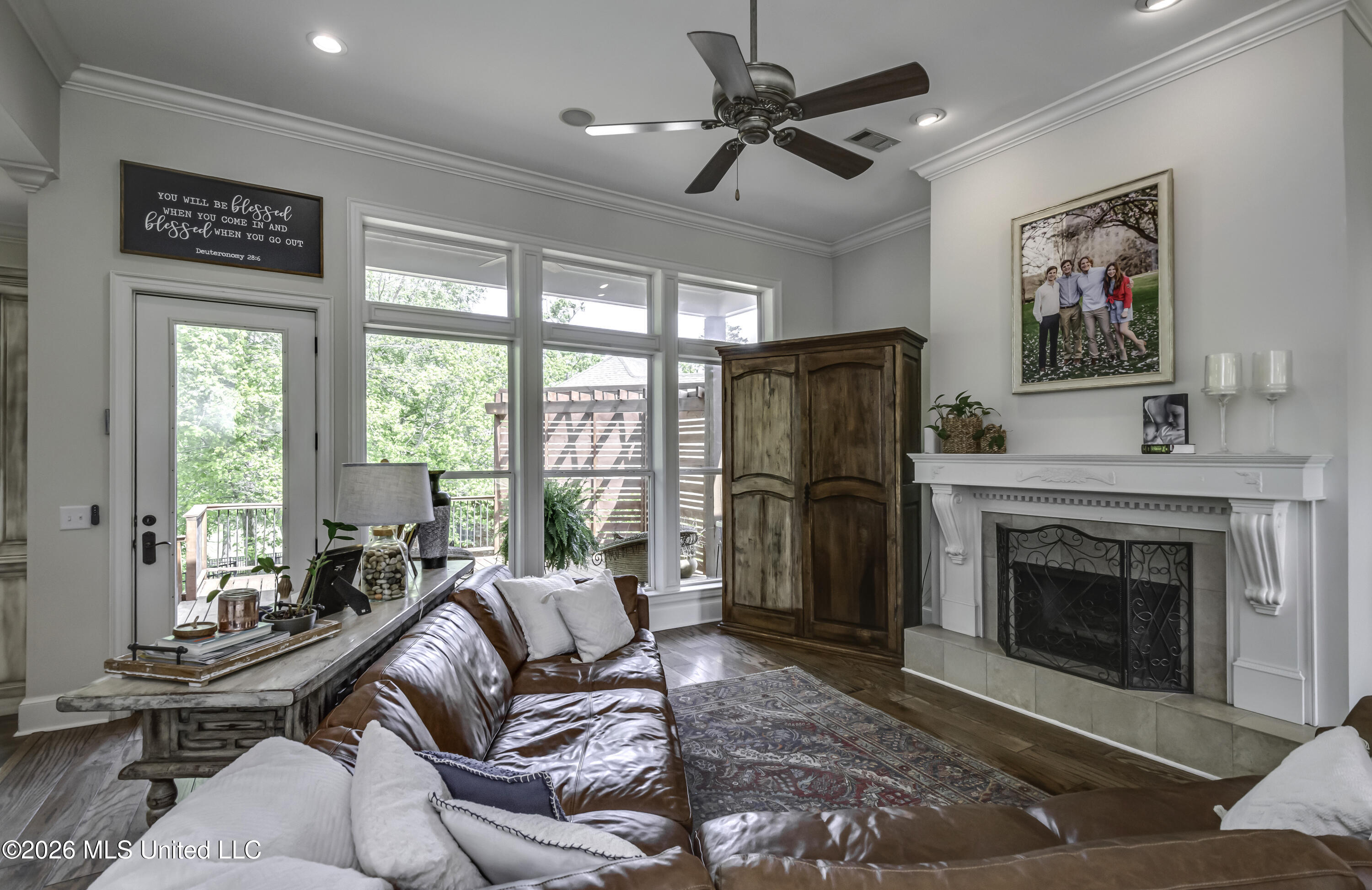 182 Woodlands Glen Circle