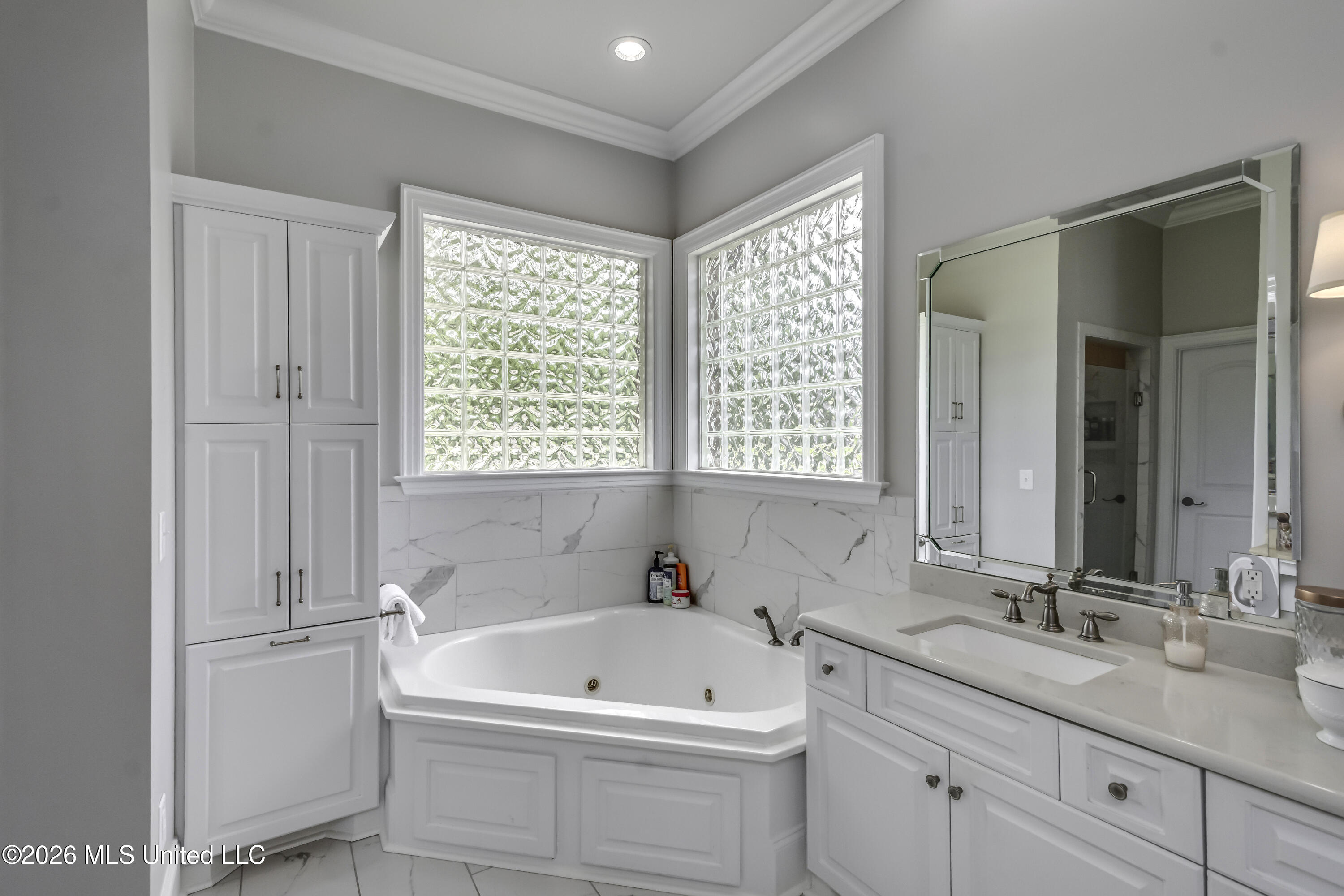 182 Woodlands Glen Circle