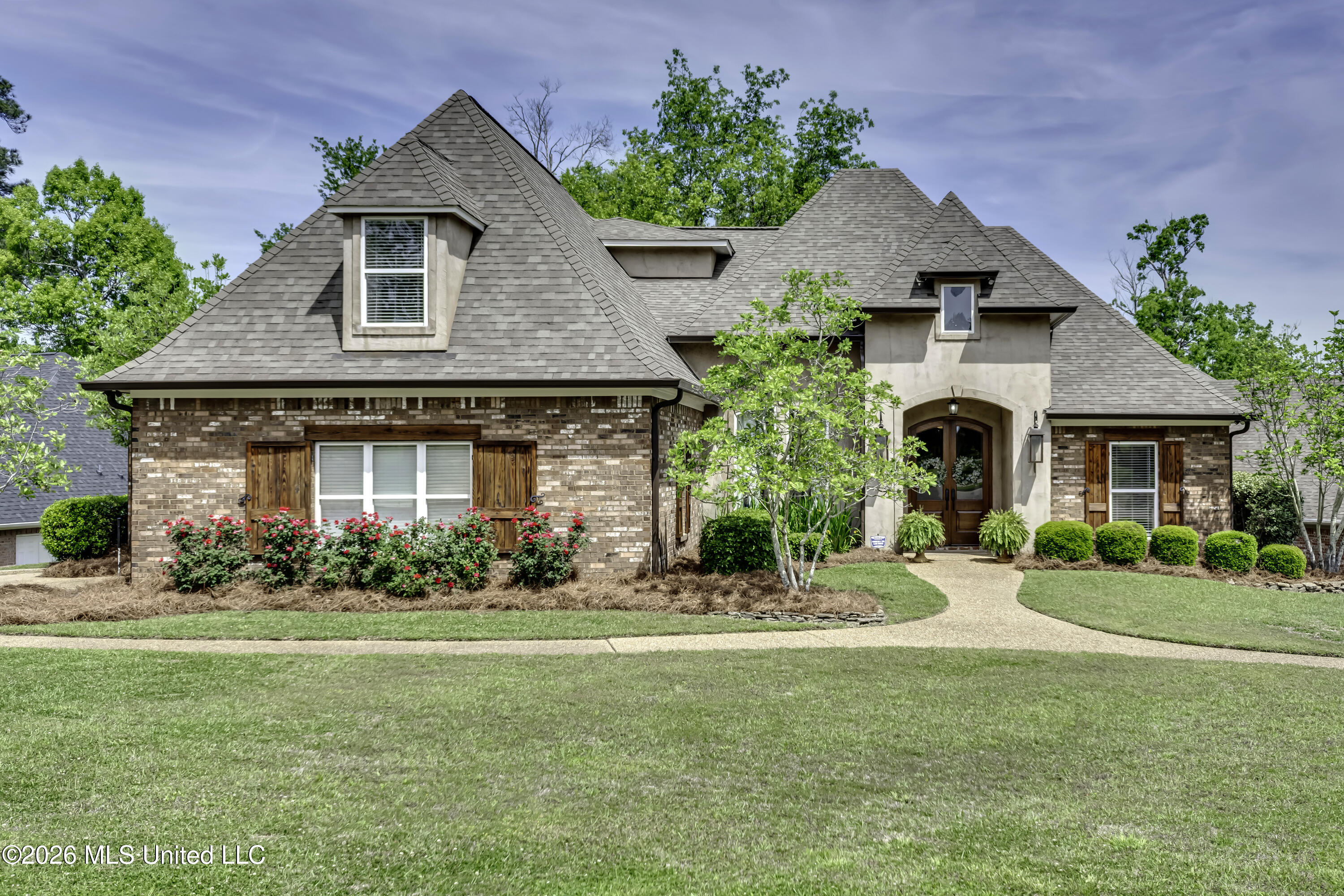 182 Woodlands Glen Circle