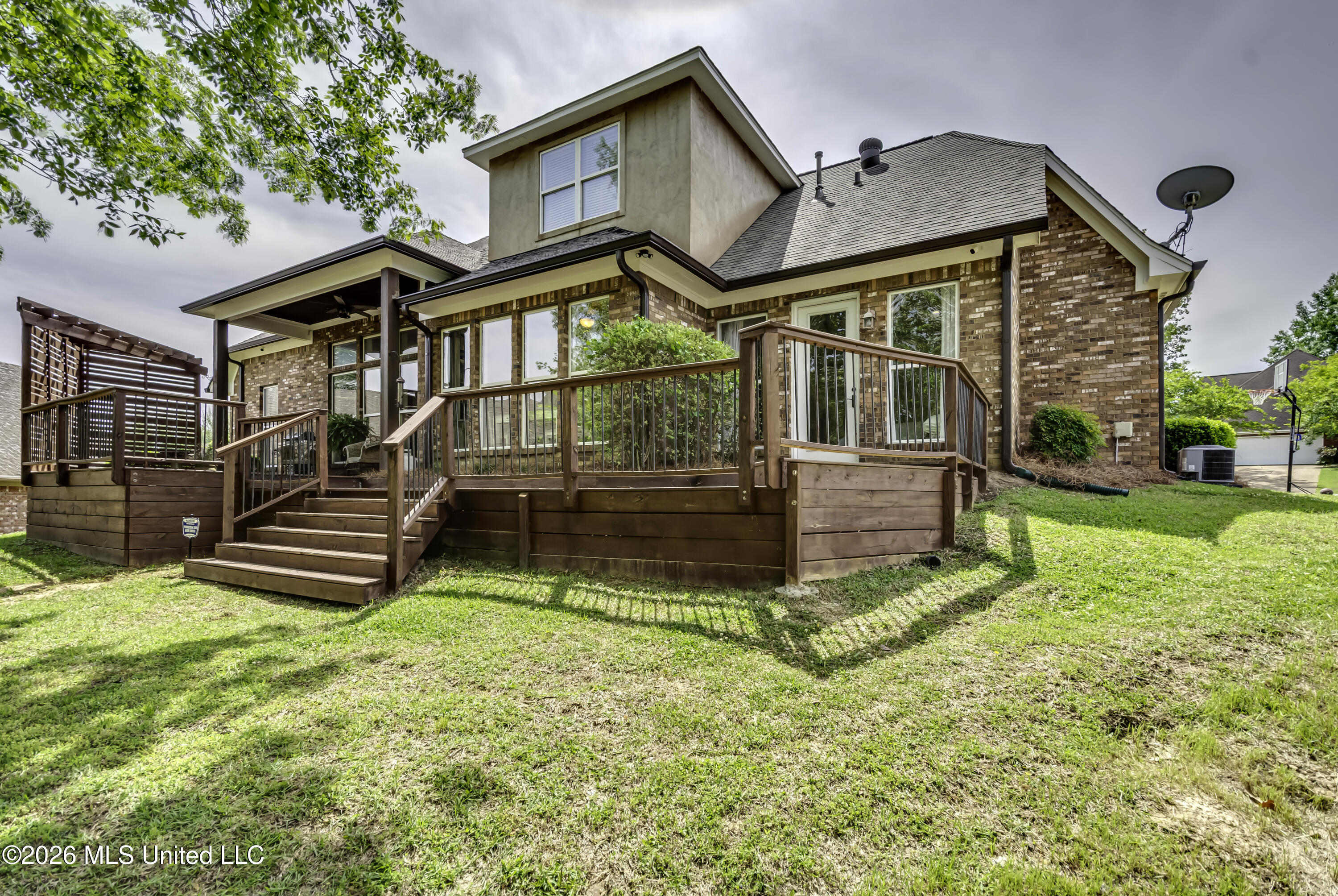 182 Woodlands Glen Circle