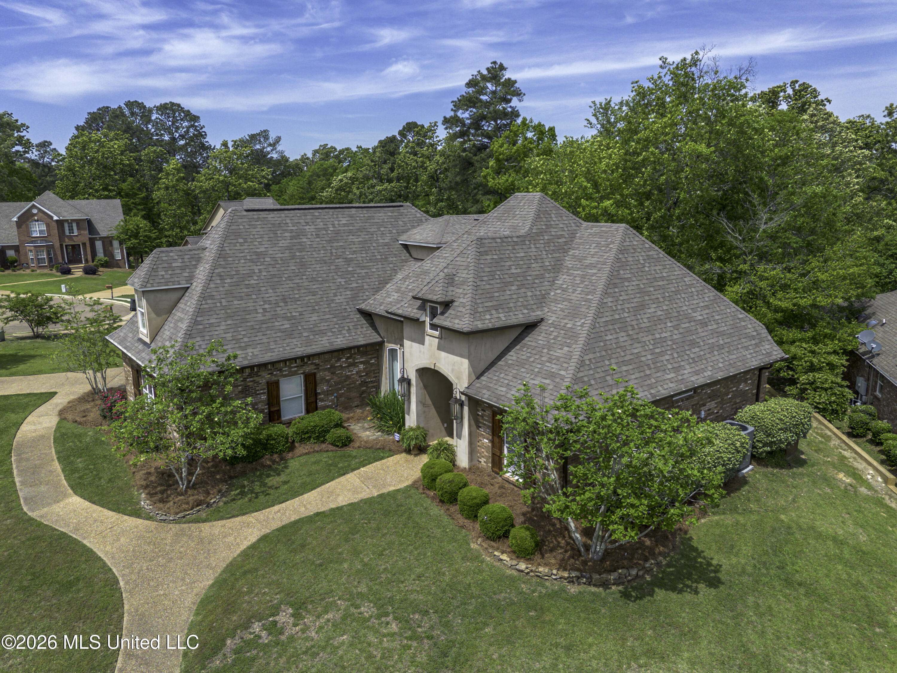 182 Woodlands Glen Circle