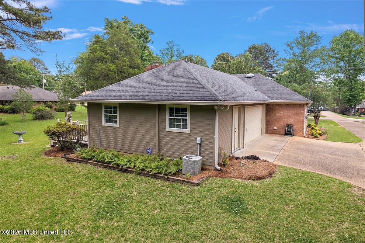 19 Deerfield Drive