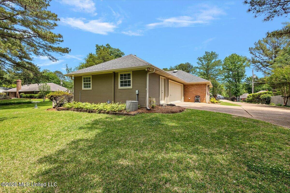 19 Deerfield Drive