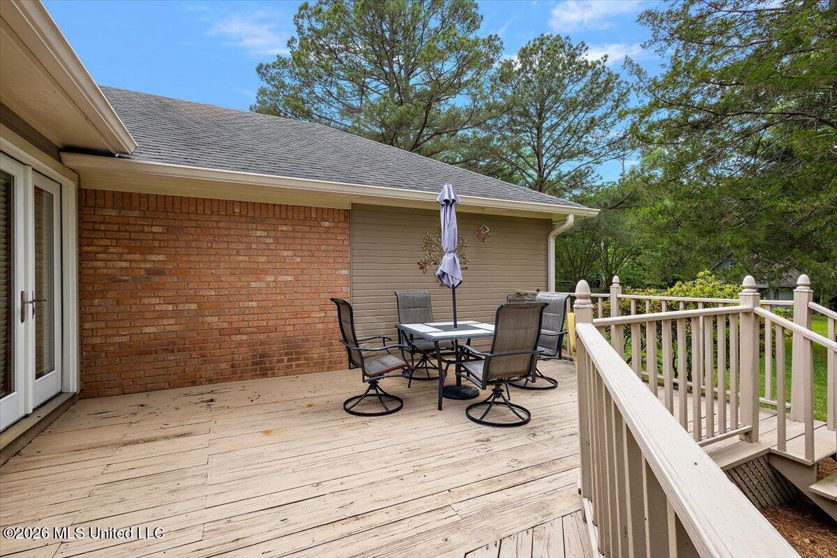 19 Deerfield Drive