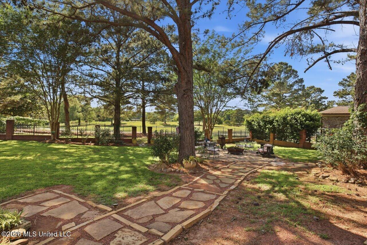 131 Eastpointe Circle
