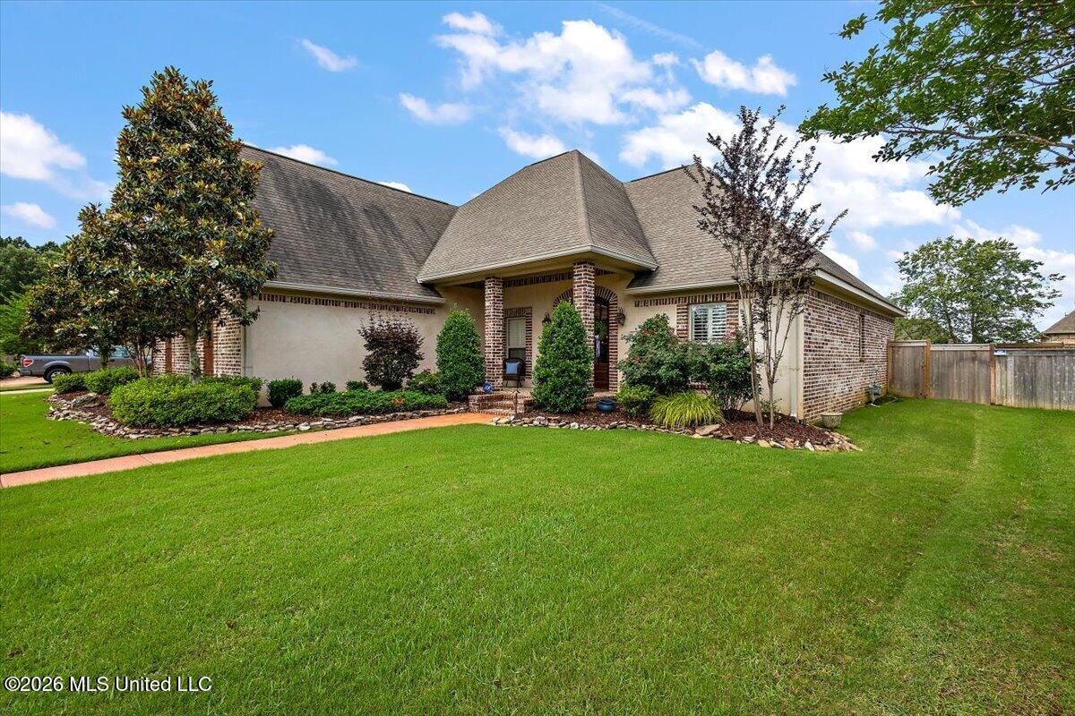 822 Osagian Circle