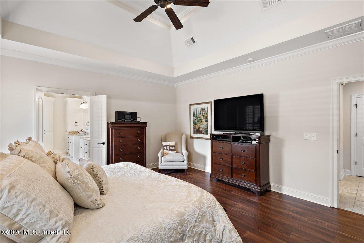 822 Osagian Circle