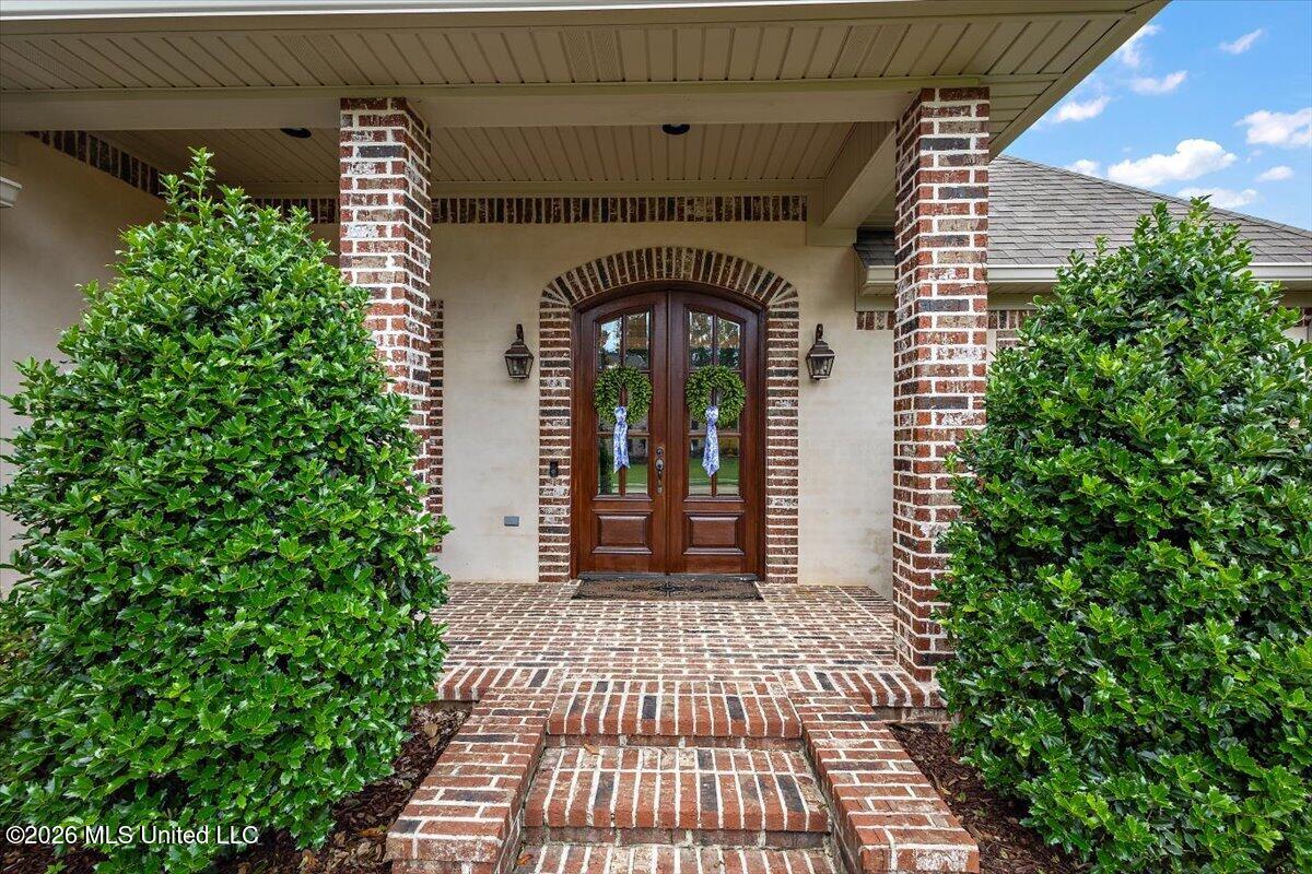 822 Osagian Circle