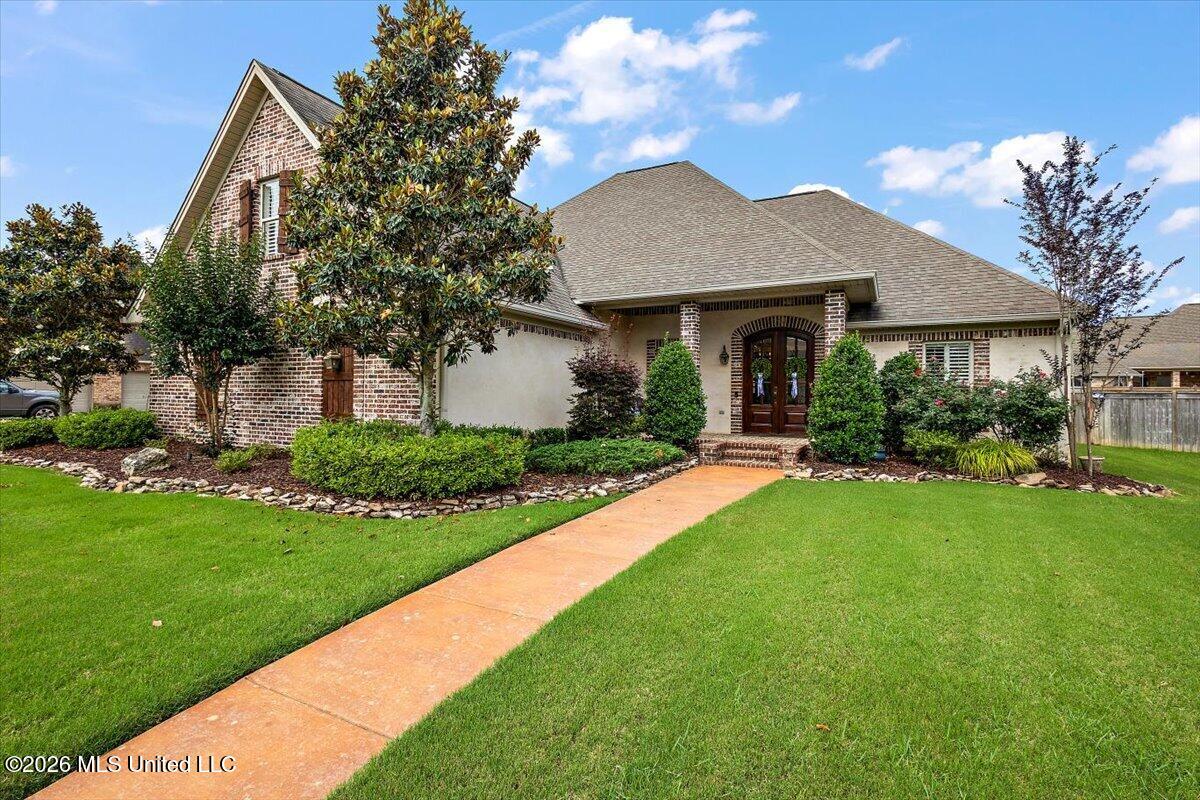 822 Osagian Circle