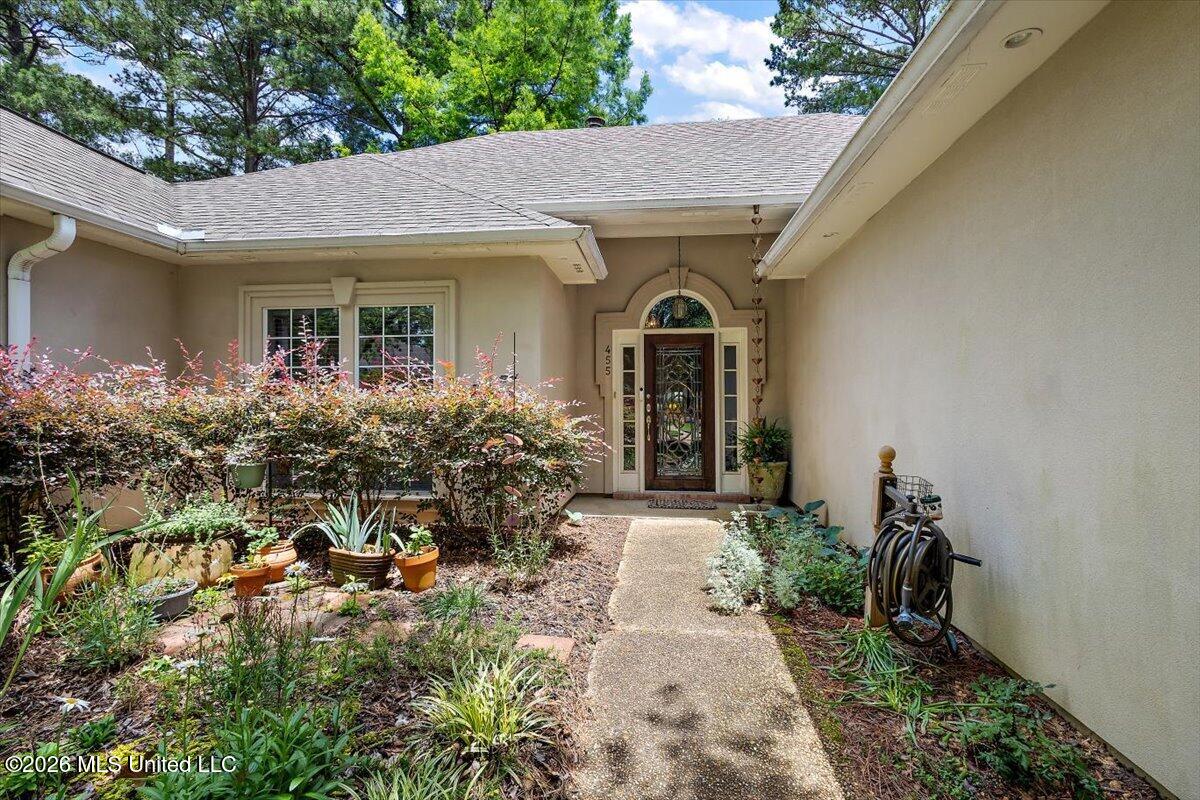 455 Shadowood Drive
