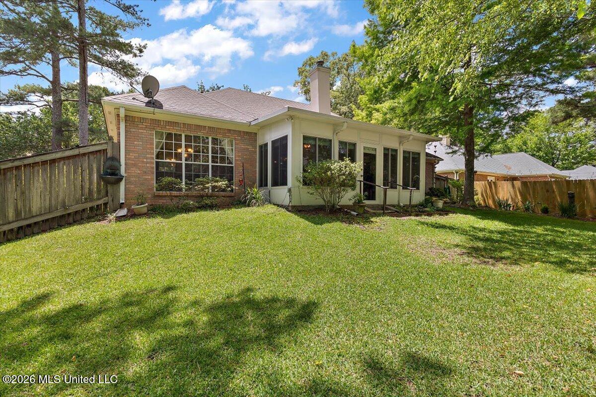 455 Shadowood Drive