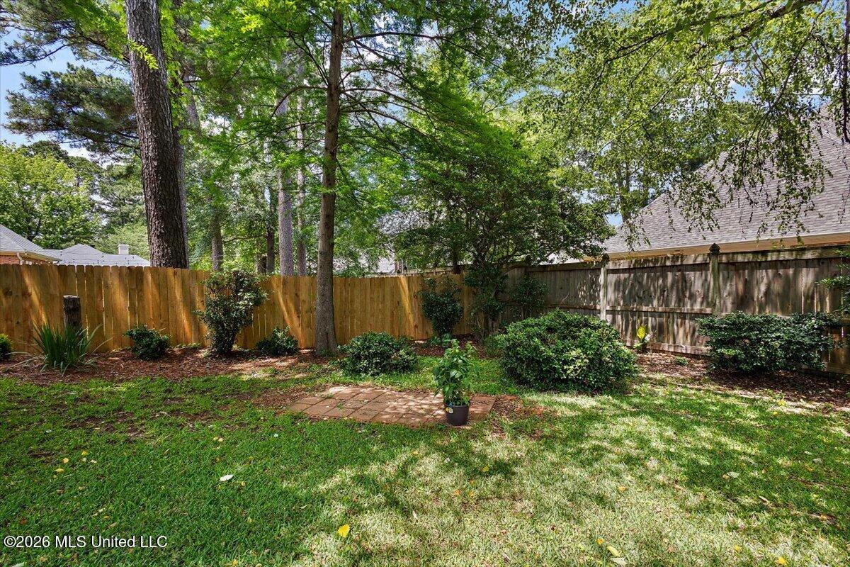 455 Shadowood Drive