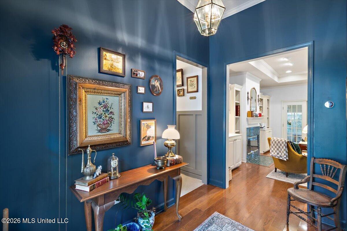 455 Shadowood Drive