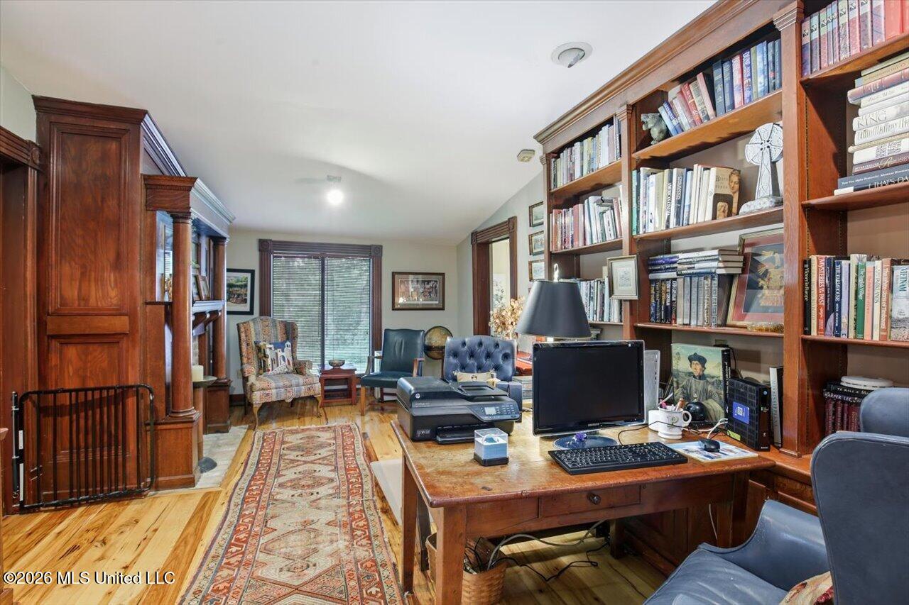 567 Mannsdale Road